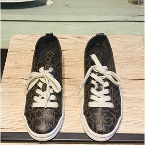 Calvin Klein women’s sneakers 7 1/2 brown and gold